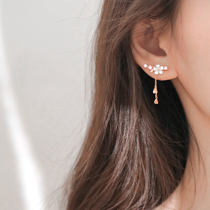 perlevida-flower-crystal-earrings-worn